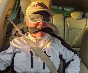 dreyev | Does a blindfolded passenger make you a safer driver?